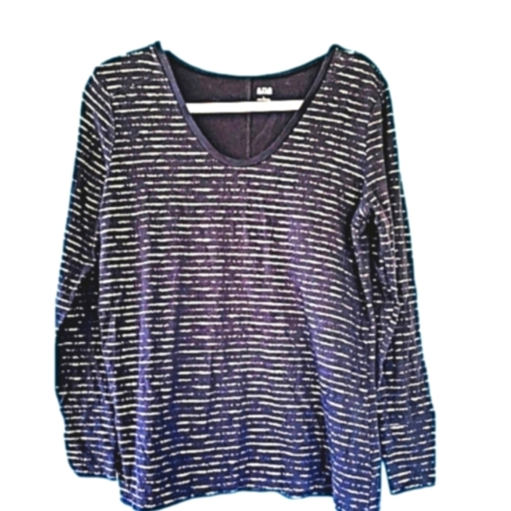 Ana LG Black and Metallic Gold Long Sleeve Soft Stretchy Tee